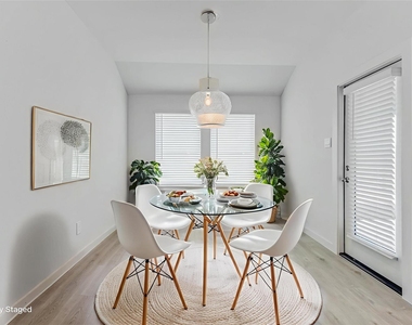 30307 Lighthouse Bluff Lane - Photo Thumbnail 12