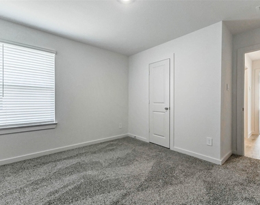 30307 Lighthouse Bluff Lane - Photo Thumbnail 18