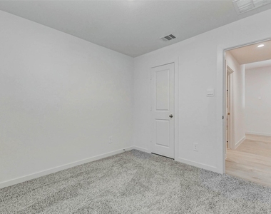30307 Lighthouse Bluff Lane - Photo Thumbnail 20