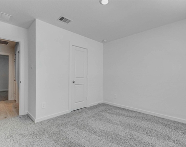 30307 Lighthouse Bluff Lane - Photo Thumbnail 14