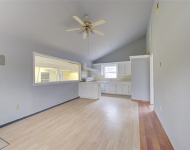 10717 Pillot Street - Photo Thumbnail 3