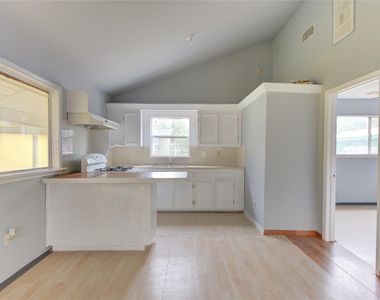 10717 Pillot Street - Photo Thumbnail 9