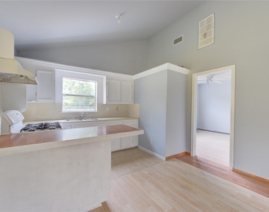 10717 Pillot Street - Photo Thumbnail 8