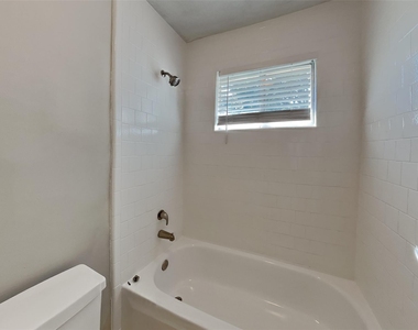 12607 Clabury Court - Photo Thumbnail 18