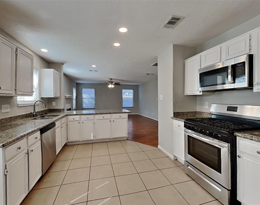 12607 Clabury Court - Photo Thumbnail 6