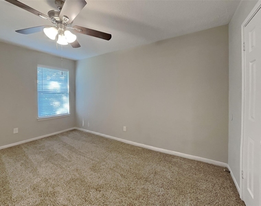 12607 Clabury Court - Photo Thumbnail 14
