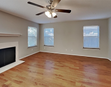 12607 Clabury Court - Photo Thumbnail 3
