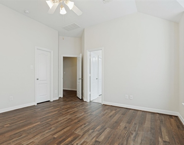 3318 Hardley Meadow Court - Photo Thumbnail 16