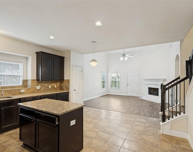 3318 Hardley Meadow Court - Photo Thumbnail 9