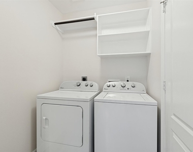 3318 Hardley Meadow Court - Photo Thumbnail 12