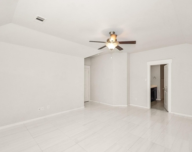 12338 Sabine Point Drive - Photo Thumbnail 21