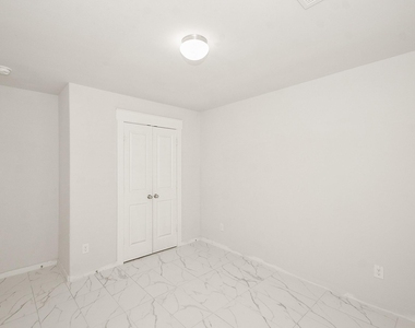 12338 Sabine Point Drive - Photo Thumbnail 18