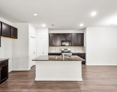 12338 Sabine Point Drive - Photo Thumbnail 5