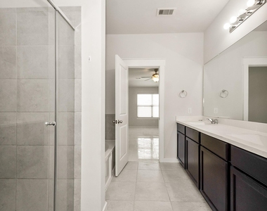 12338 Sabine Point Drive - Photo Thumbnail 25