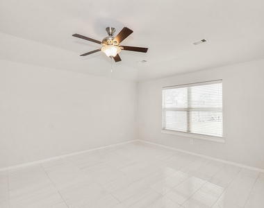 12338 Sabine Point Drive - Photo Thumbnail 20