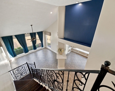 201 Lago Vista Street - Photo Thumbnail 20