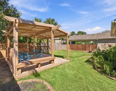 201 Lago Vista Street - Photo Thumbnail 33