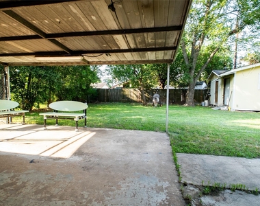 8535 Dillon Street - Photo Thumbnail 20