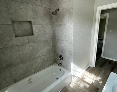 7617 Jutland Road - Photo Thumbnail 4