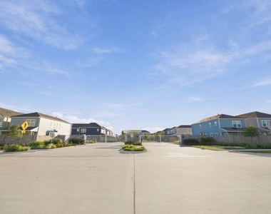639 Salt Marsh Trail - Photo Thumbnail 34