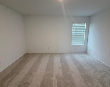 10955 Independence Road - Photo Thumbnail 14