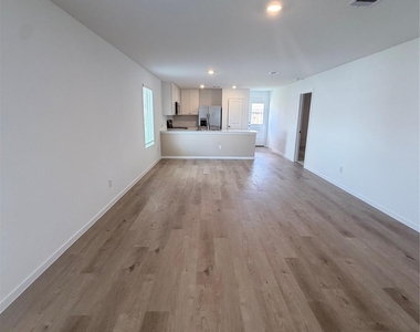 10955 Independence Road - Photo Thumbnail 22
