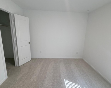 10955 Independence Road - Photo Thumbnail 20