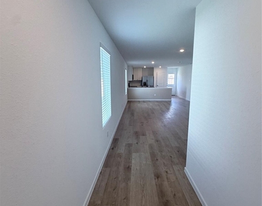 10955 Independence Road - Photo Thumbnail 23