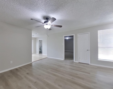 15910 Willmore Lane - Photo Thumbnail 2