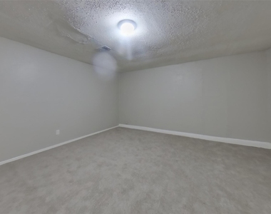 15910 Willmore Lane - Photo Thumbnail 15