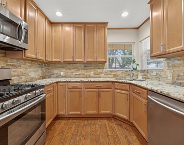 4045 Osby Drive - Photo Thumbnail 9