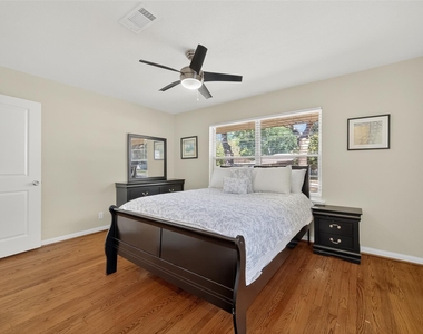 4045 Osby Drive - Photo Thumbnail 14