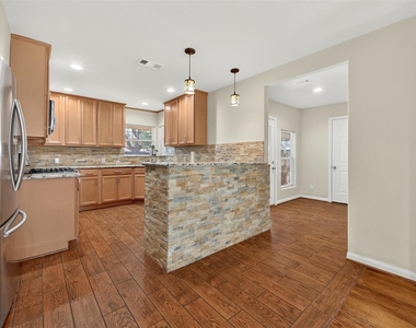 4045 Osby Drive - Photo Thumbnail 6