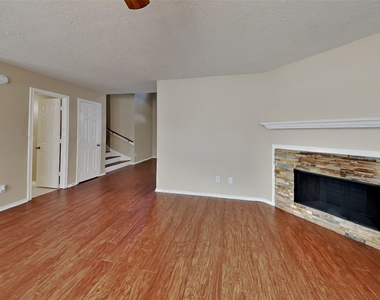 7034 Atasca Creek Drive - Photo Thumbnail 2