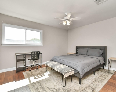 6111 Beverly Hill Street - Photo Thumbnail 20