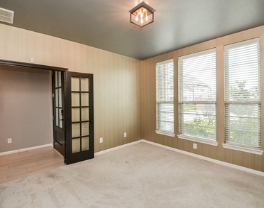 860 Marisol Bay Drive - Photo Thumbnail 6