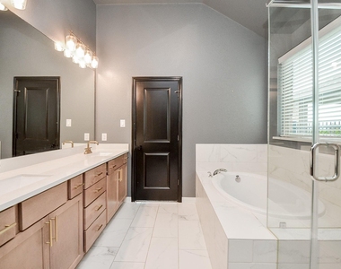860 Marisol Bay Drive - Photo Thumbnail 22