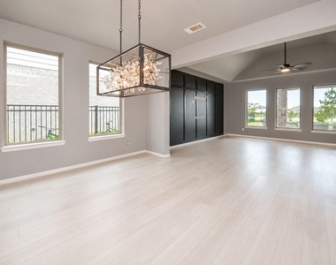 860 Marisol Bay Drive - Photo Thumbnail 11