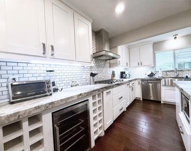 4741 Kinglet Street - Photo Thumbnail 16