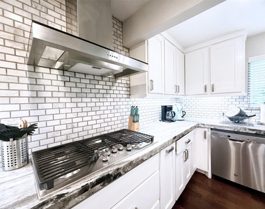 4741 Kinglet Street - Photo Thumbnail 11