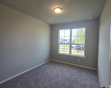 27502 Clear Breeze Drive - Photo Thumbnail 1