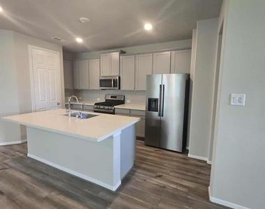 27502 Clear Breeze Drive - Photo Thumbnail 12