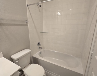 27502 Clear Breeze Drive - Photo Thumbnail 10