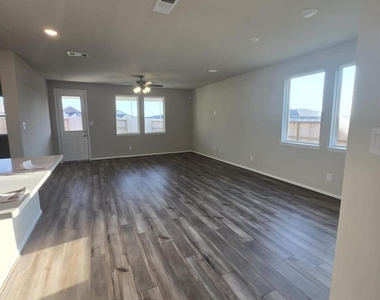 27502 Clear Breeze Drive - Photo Thumbnail 11