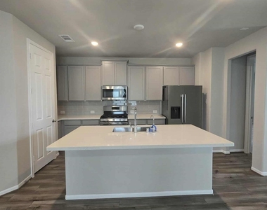 27502 Clear Breeze Drive - Photo Thumbnail 13