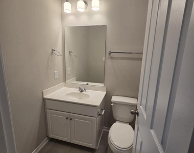 27502 Clear Breeze Drive - Photo Thumbnail 9
