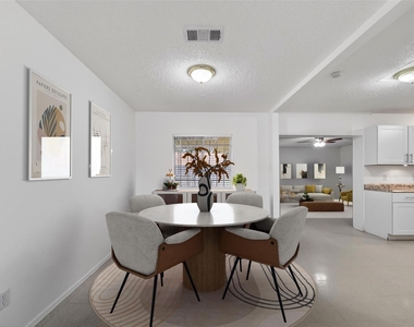 15022 Chipman Lane - Photo Thumbnail 11
