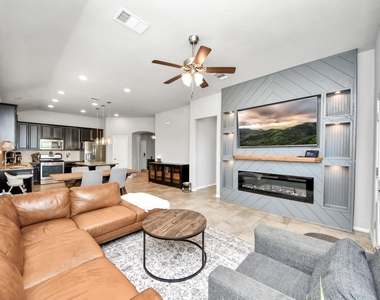 24546 Royal Pike Drive - Photo Thumbnail 12