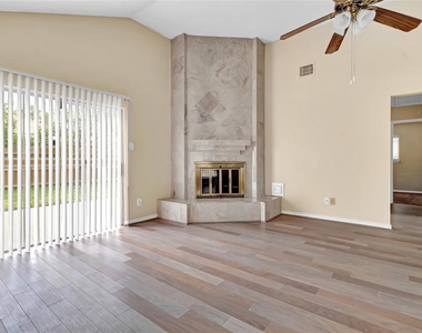 11734 Fairpoint Drive - Photo Thumbnail 5