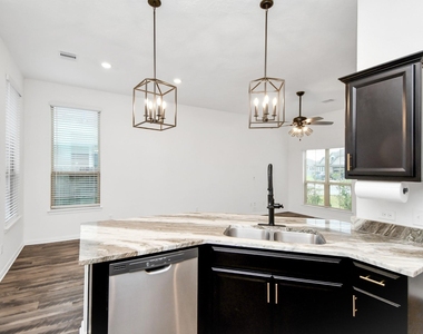 282 Brocks Lane - Photo Thumbnail 8